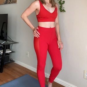 Fabletics red yoga leggings size small with mesh sides